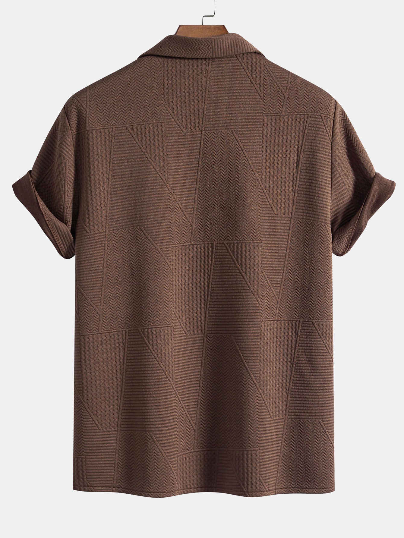 STILE GEOMETRICO: CAMICIA CUBANA A MANICHE CORTE CON TEXTURA GEOMETRICA