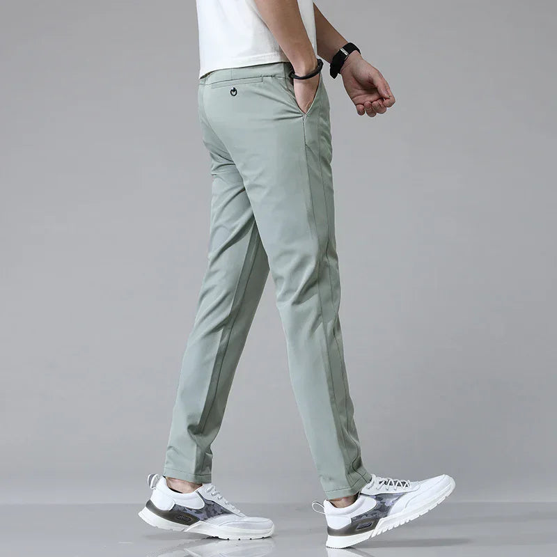 RICCARDO | PANTALONE SLIMFIT ULTRA LEGGERO PER ESTATE E SPORT