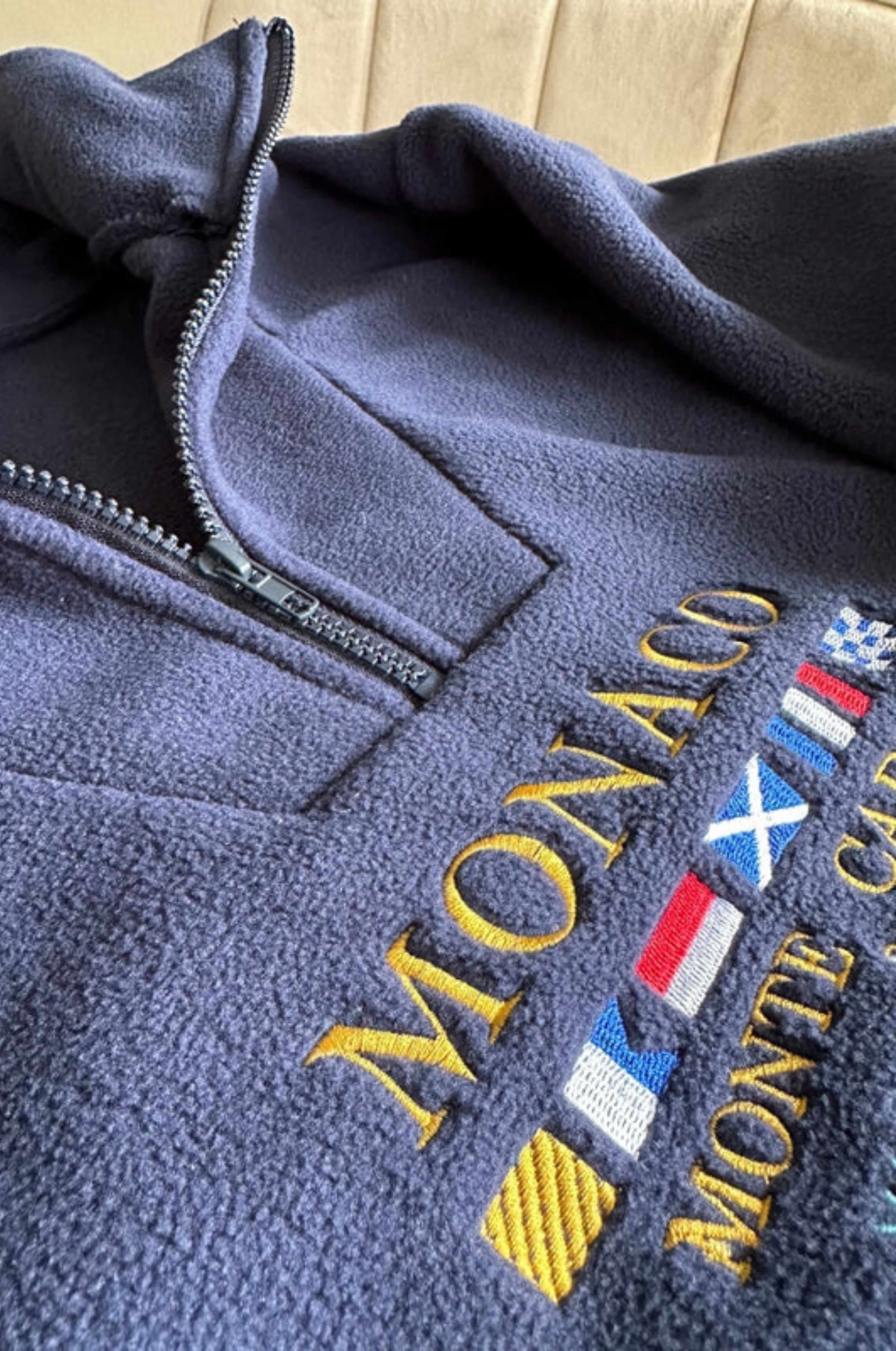 PULLOVER MONACO CON ZIP