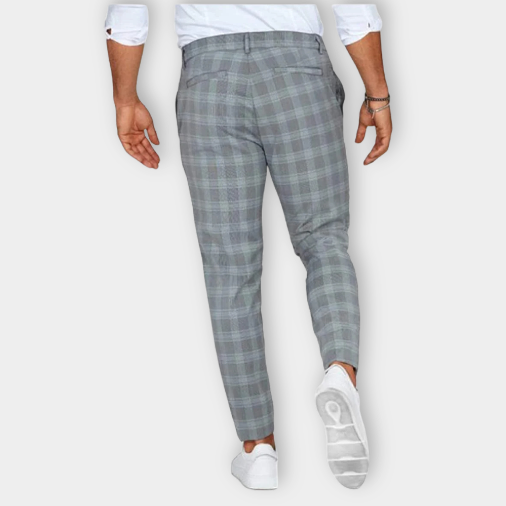 PANTALONI LUNGHI DI LUSSO E ARIOSI: CON QUESTI NON SI SUDA