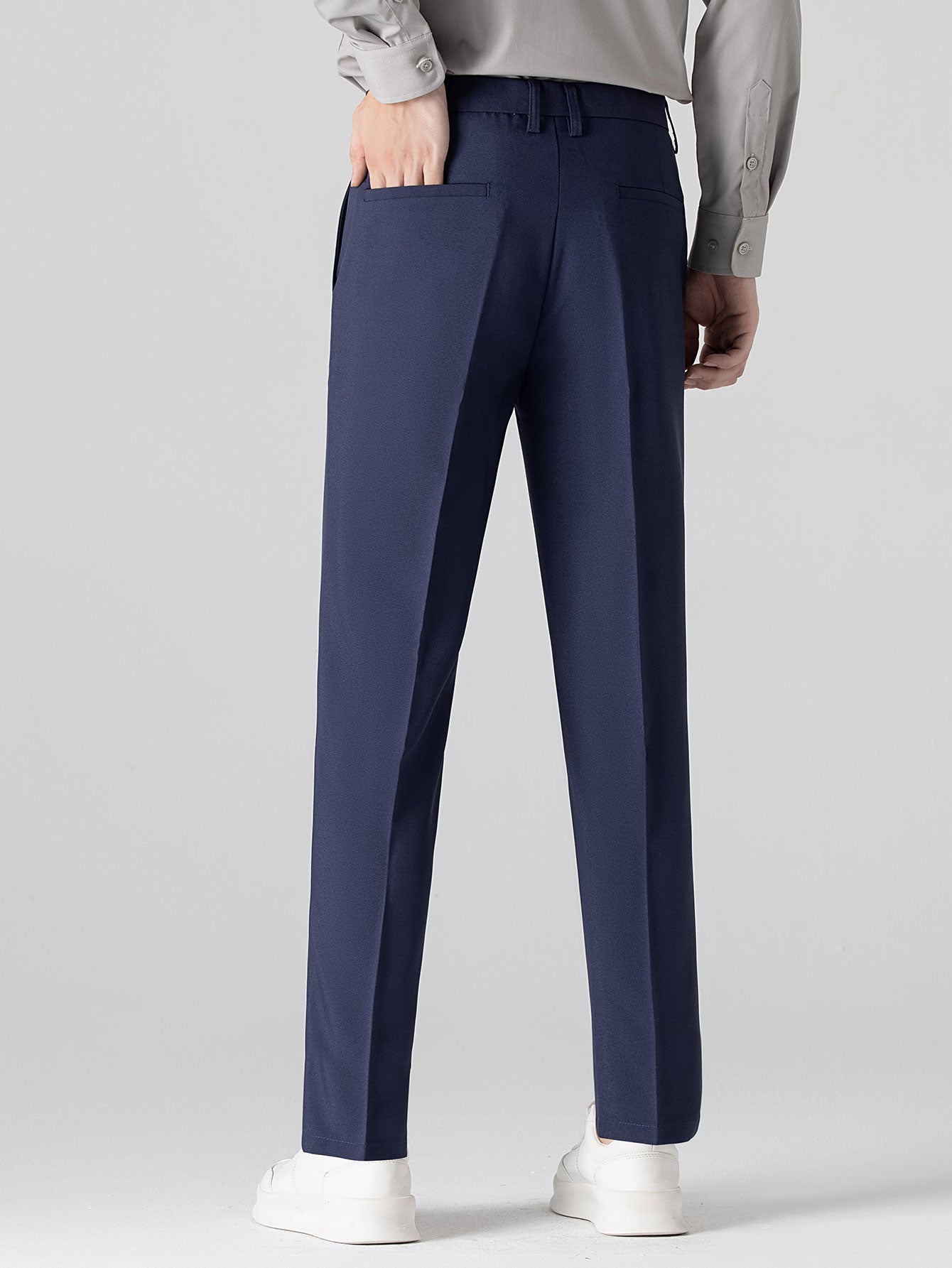CAMICIA A MANICHE LUNGHE A RIGHE CON BOTTONI & PANTALONI SLIM FIT A GAMBA AFFUSOLATA