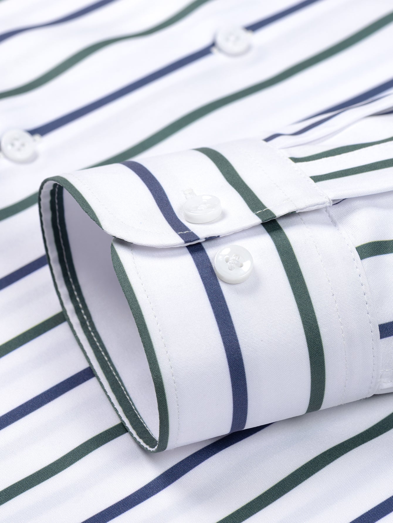 CAMICIA A MANICHE LUNGHE A RIGHE CON BOTTONI