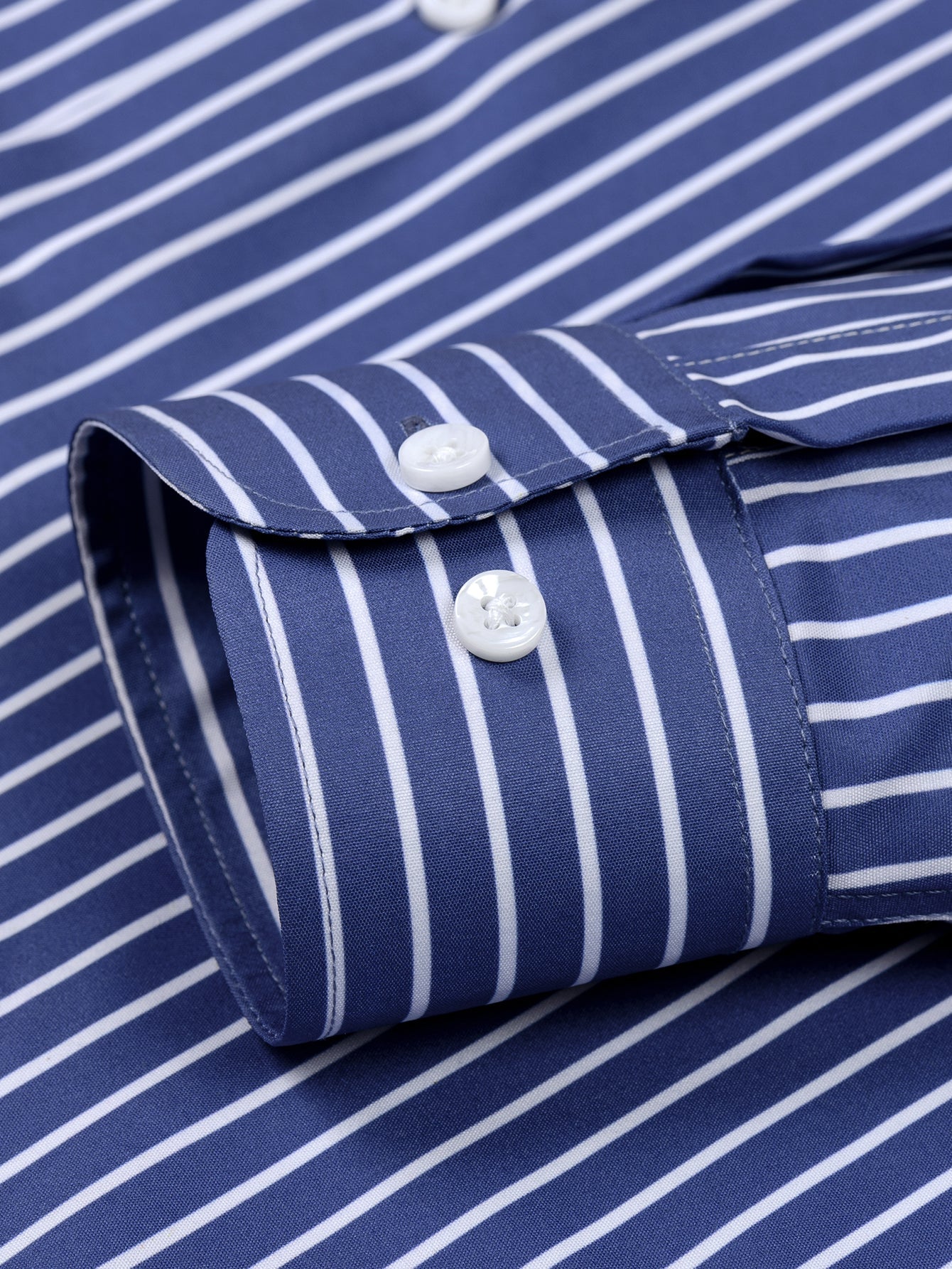 CAMICIA A MANICHE LUNGHE A RIGHE CON BOTTONI