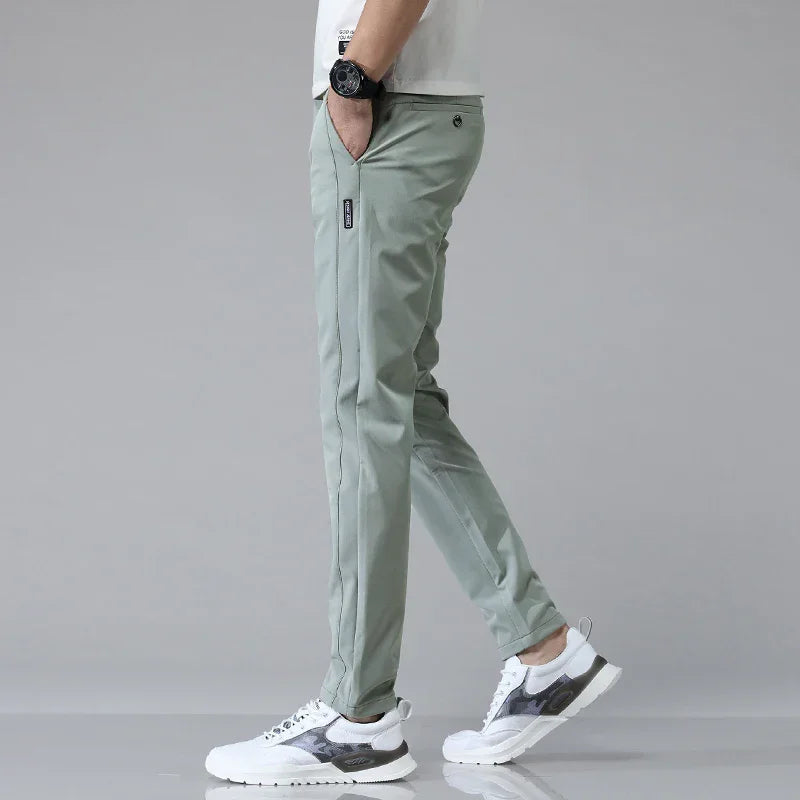 RICCARDO | PANTALONE SLIMFIT ULTRA LEGGERO PER ESTATE E SPORT