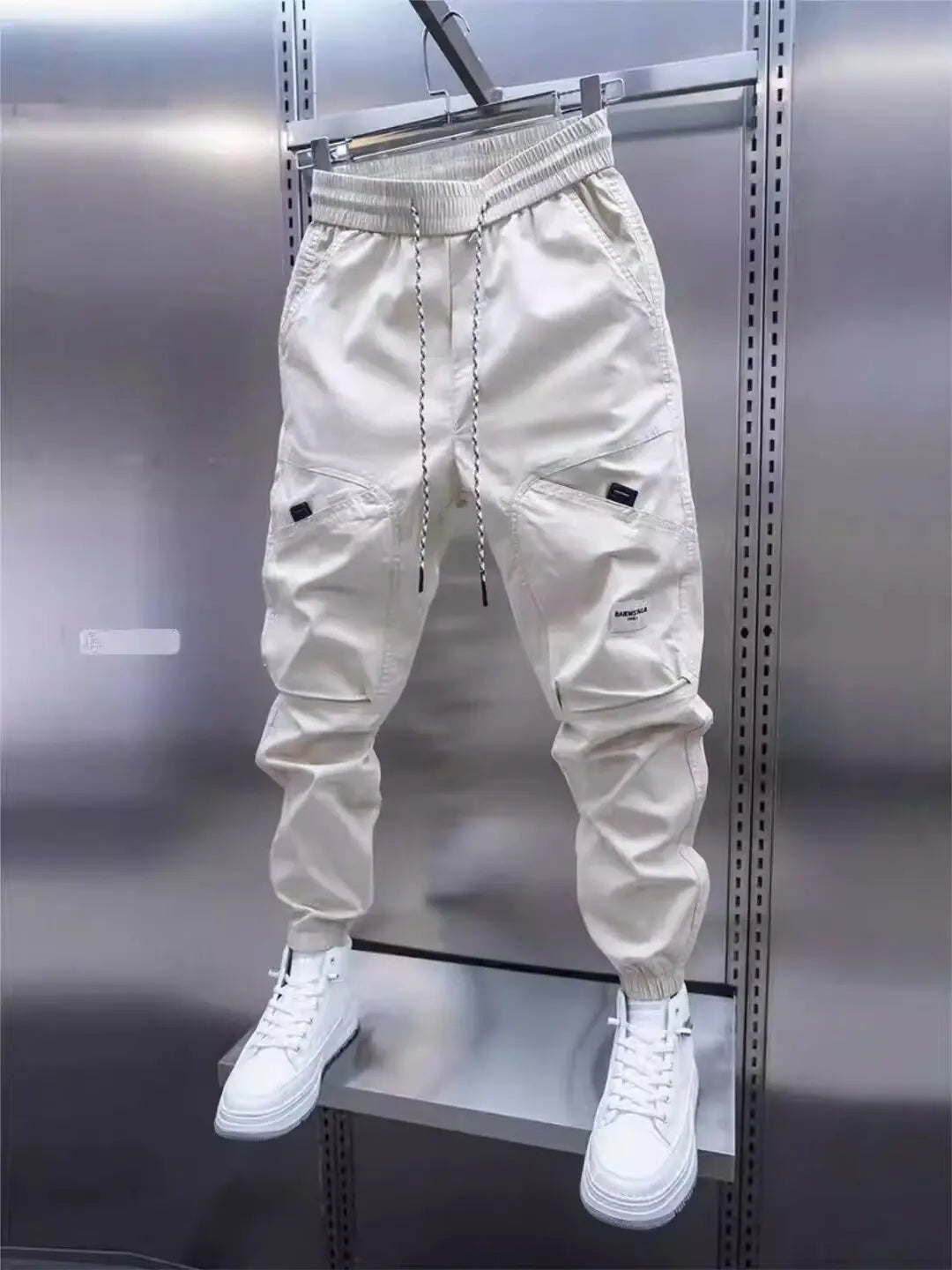 NICOLÒ | PANTALONE SPORTIVO CON DETTAGLI