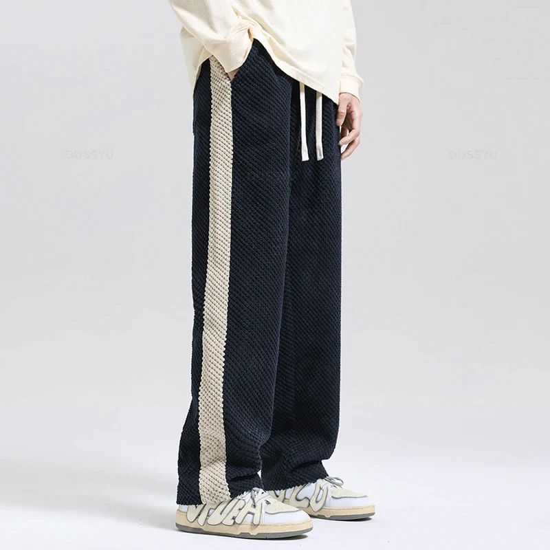 CORRADO | JOGGER IN VELLUTO A COSTE CON STILE