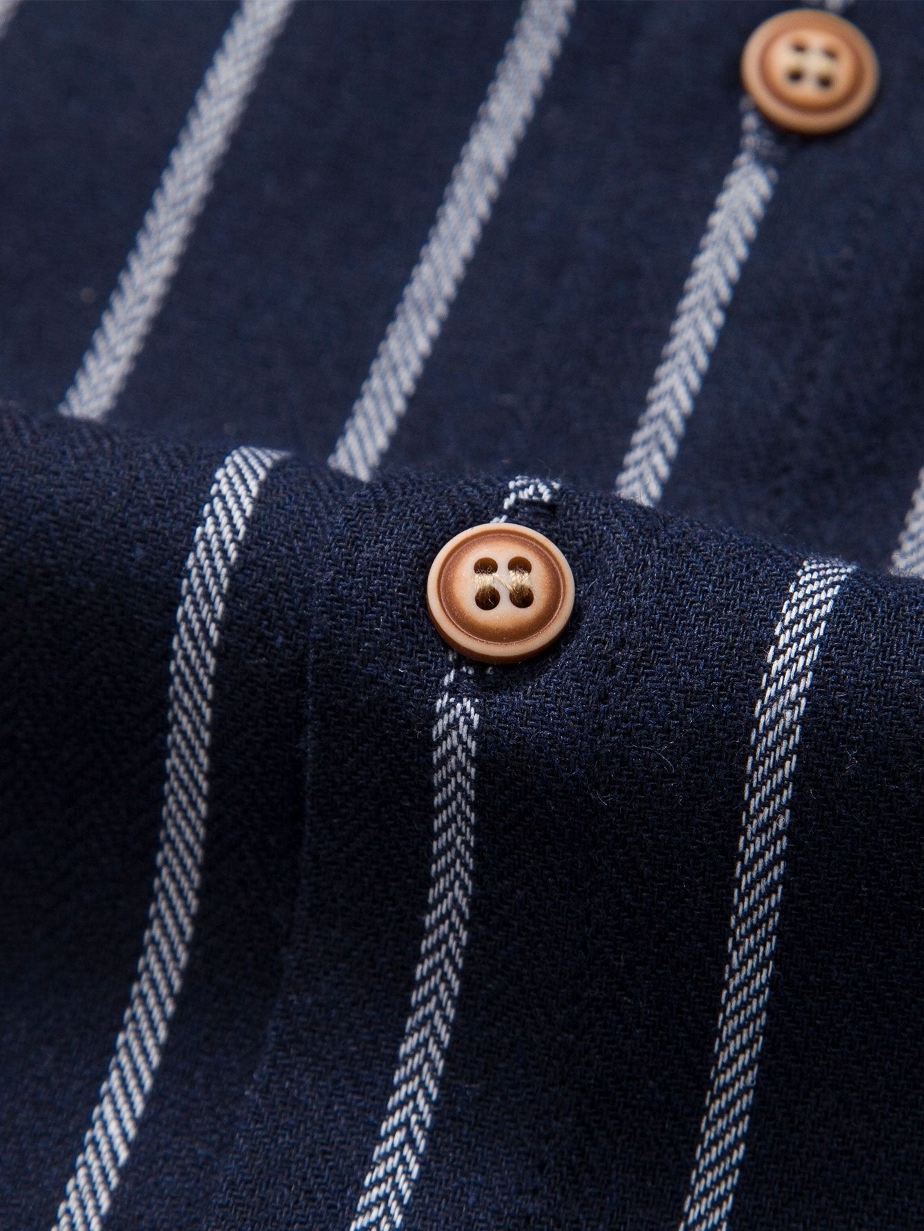 CAMICIA A RIGHE IN COTONE CON BOTTONI & PANTALONI DRITTI IN LINO