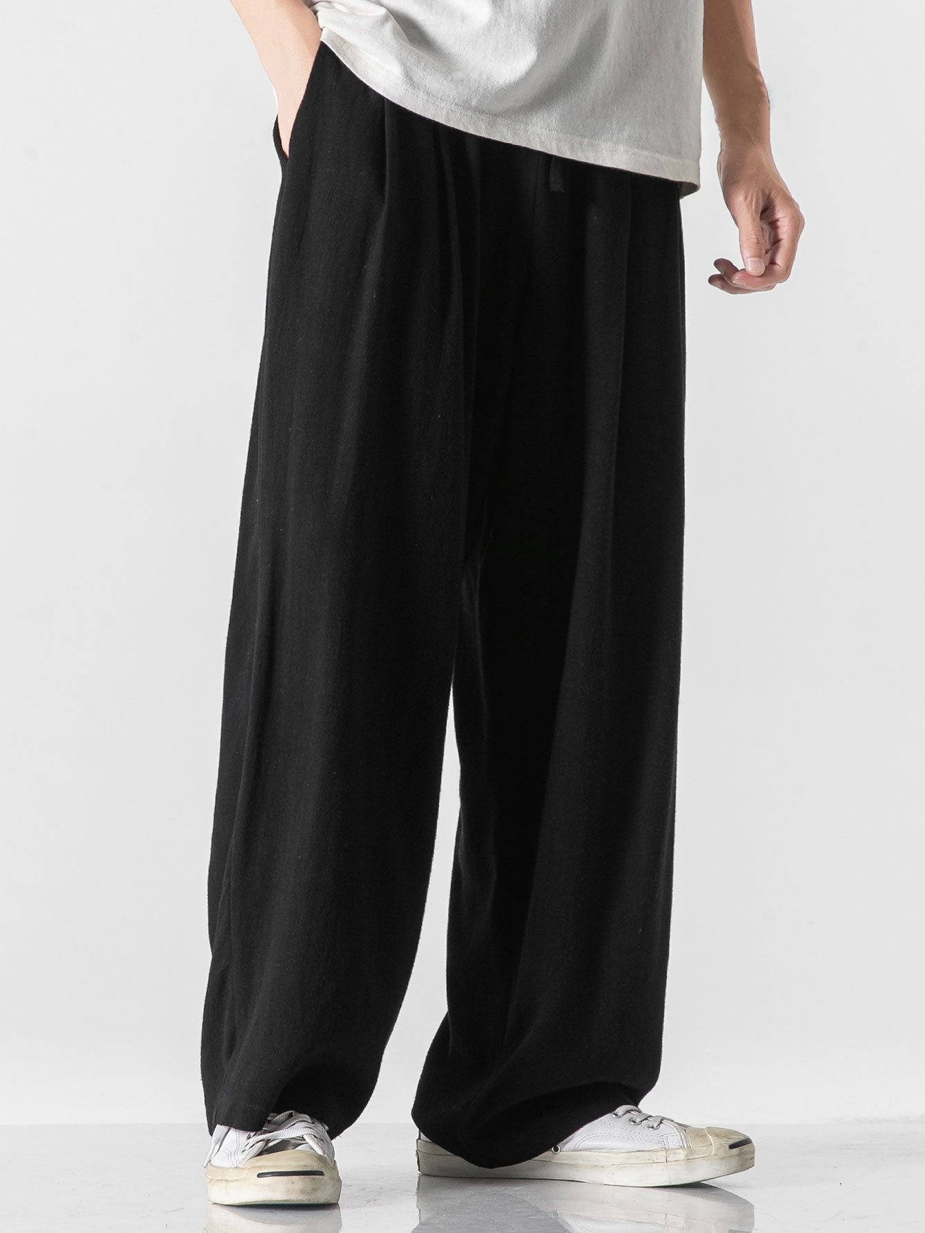 COMFORT NATURALE: PANTALONI AMPI RELAX FIT IN MISTO LINO E COTONE
